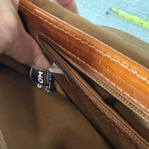 Vintage Wilson Leather Briefcase Tan Locks - Picture 9 of 9